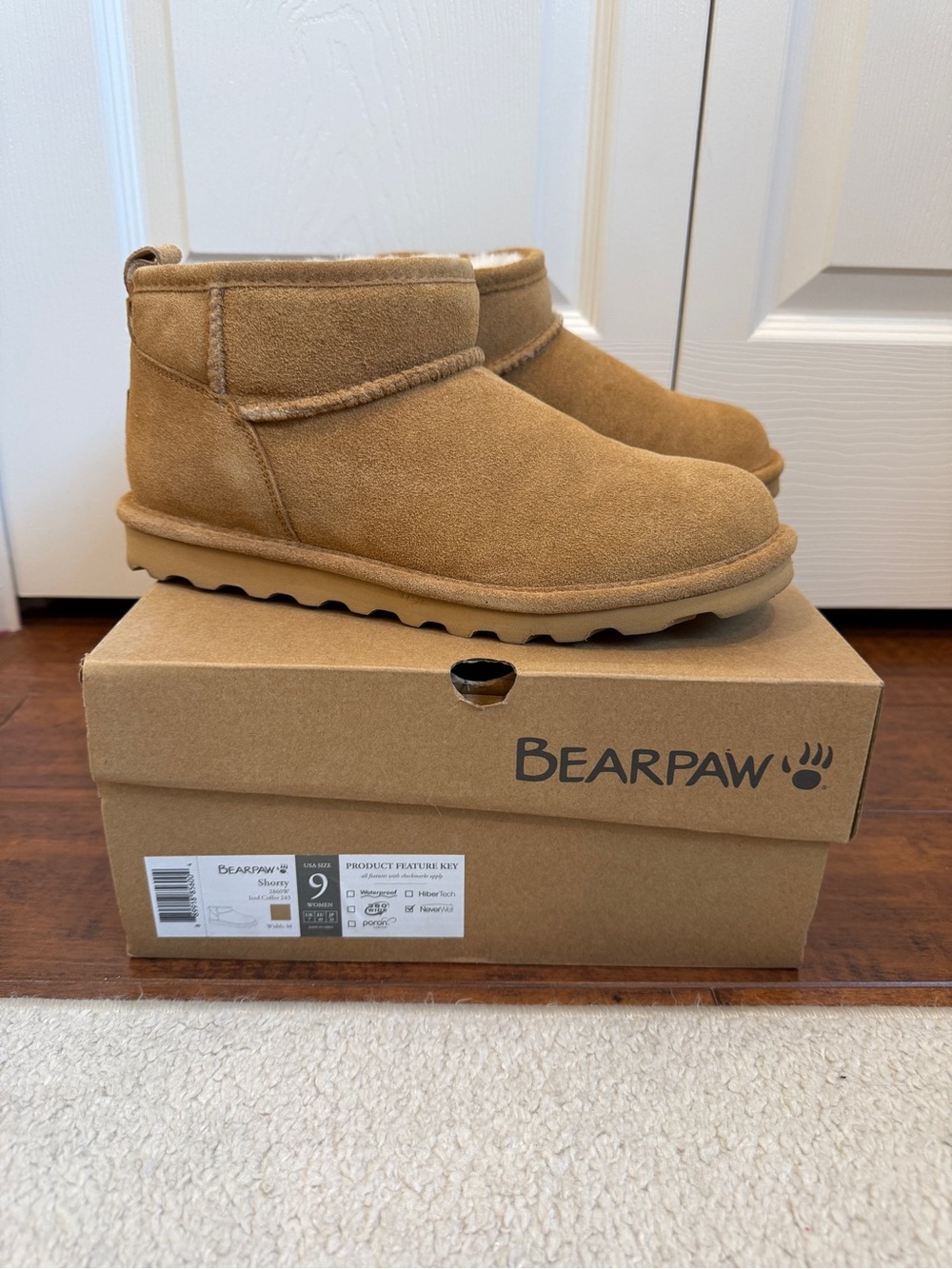 Bearpaw Shorty Boots women’s size 9